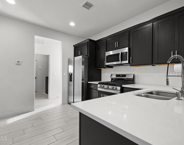 5856 Kobe Bryant Street - Photo Thumbnail 10