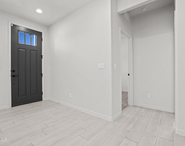 5856 Kobe Bryant Street - Photo Thumbnail 4