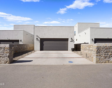5856 Kobe Bryant Street - Photo Thumbnail 24