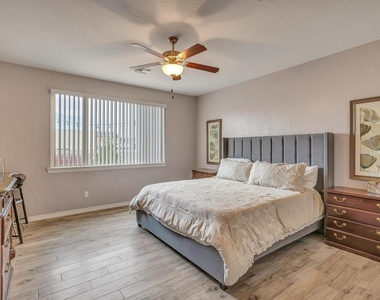 14713 Rockbridge Avenue - Photo Thumbnail 22