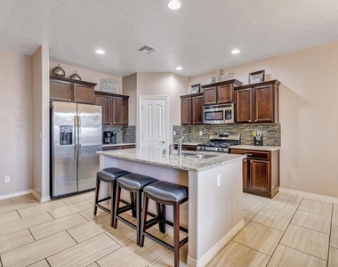 14713 Rockbridge Avenue - Photo Thumbnail 3