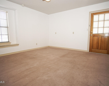 1808 Gurss Place - Photo Thumbnail 12