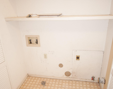 1808 Gurss Place - Photo Thumbnail 8