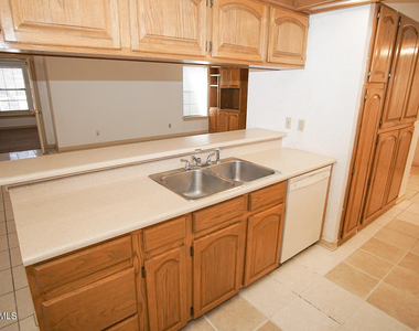 1808 Gurss Place - Photo Thumbnail 6