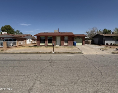 955 Versailles Drive - Photo Thumbnail 1