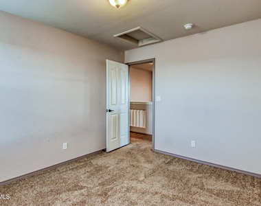 7545 Wolf Creek Drive - Photo Thumbnail 31