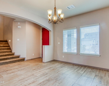 7545 Wolf Creek Drive - Photo Thumbnail 5