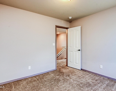 7545 Wolf Creek Drive - Photo Thumbnail 29