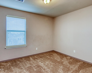 7545 Wolf Creek Drive - Photo Thumbnail 27