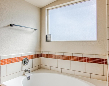 7545 Wolf Creek Drive - Photo Thumbnail 45