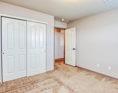 7545 Wolf Creek Drive - Photo Thumbnail 32