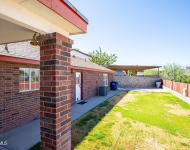 4628 King Arthur Court - Photo Thumbnail 30