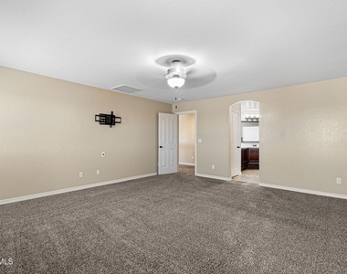 405 Saltford Place - Photo Thumbnail 21