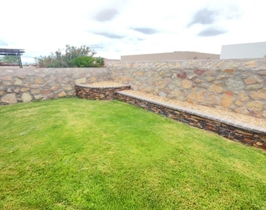 405 Saltford Place - Photo Thumbnail 28
