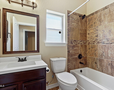 405 Saltford Place - Photo Thumbnail 13