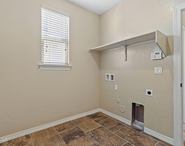 405 Saltford Place - Photo Thumbnail 14