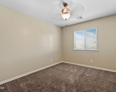 405 Saltford Place - Photo Thumbnail 16