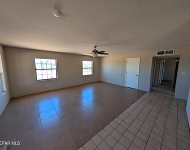 13918 Wild Flower Drive - Photo Thumbnail 6