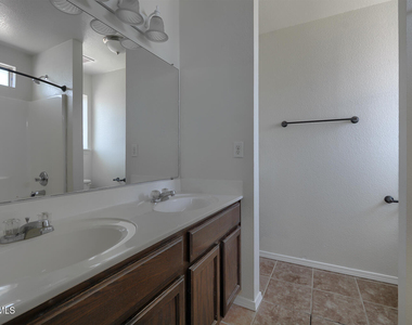 14202 Ranier Point Drive - Photo Thumbnail 27