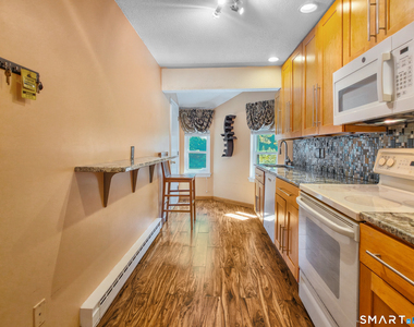 36 Wellington Drive - Photo Thumbnail 2