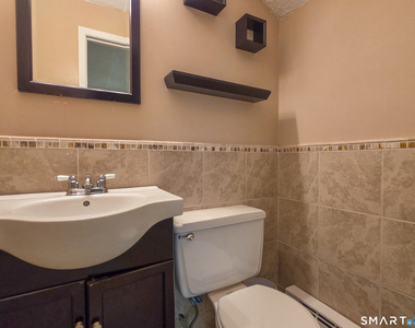 36 Wellington Drive - Photo Thumbnail 16