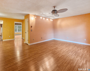 36 Wellington Drive - Photo Thumbnail 5