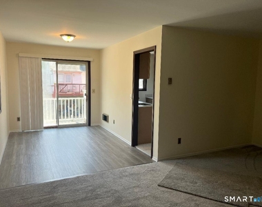 74 Coolidge Avenue - Photo Thumbnail 13