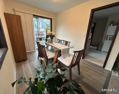 74 Coolidge Avenue - Photo Thumbnail 3
