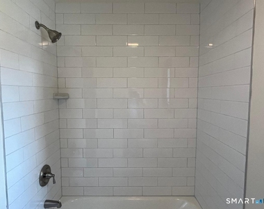 74 Coolidge Avenue - Photo Thumbnail 15