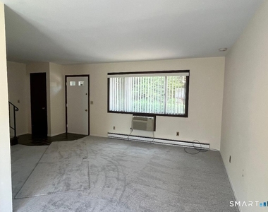74 Coolidge Avenue - Photo Thumbnail 12