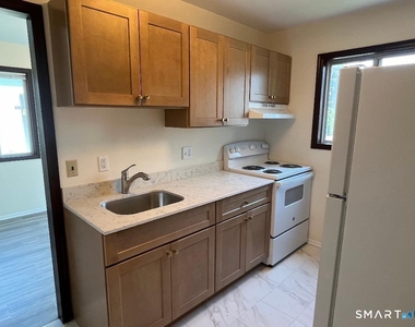 74 Coolidge Avenue - Photo Thumbnail 4