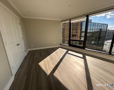 103 Prospect Street - Photo Thumbnail 16