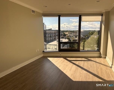 103 Prospect Street - Photo Thumbnail 9