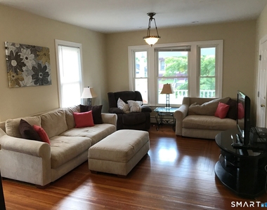 46 Oakland Street - Photo Thumbnail 8