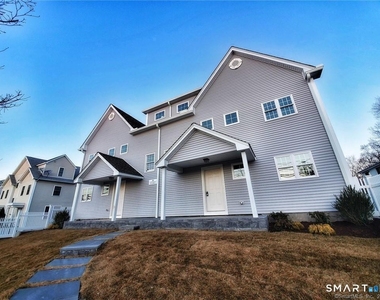 30 Ferris Avenue - Photo Thumbnail 9