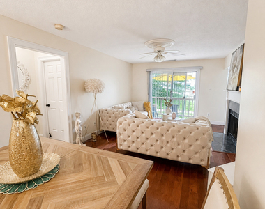 75 Redwood Drive - Photo Thumbnail 5