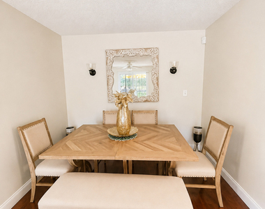 75 Redwood Drive - Photo Thumbnail 6
