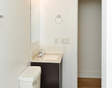 390 Clinton Street - Photo Thumbnail 16