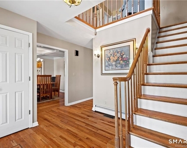 8 Genesee Lane - Photo Thumbnail 15