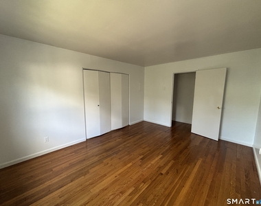 12 Taylor Avenue - Photo Thumbnail 9