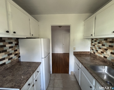 12 Taylor Avenue - Photo Thumbnail 7