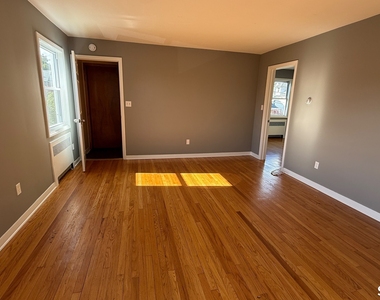 57 Fairview Avenue - Photo Thumbnail 2