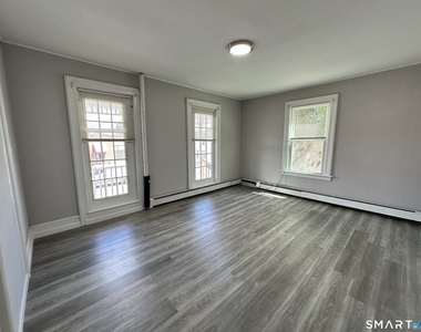 30 Jefferson Avenue - Photo Thumbnail 3