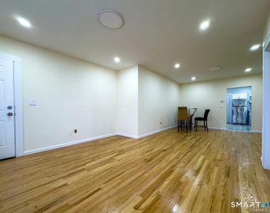 23 Lake Street - Photo Thumbnail 10
