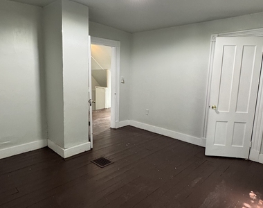 17 Dayton Street - Photo Thumbnail 8