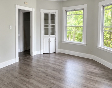 17 Dayton Street - Photo Thumbnail 4