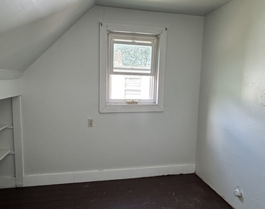 17 Dayton Street - Photo Thumbnail 7