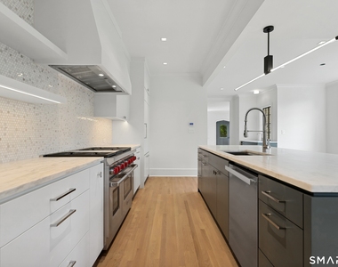 5 Sherwood Avenue - Photo Thumbnail 8