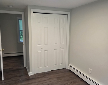 26 Seagraves Road - Photo Thumbnail 4