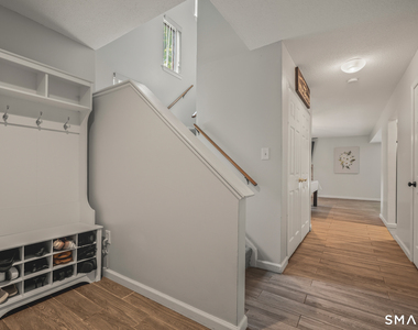 190 Tomlinson Avenue - Photo Thumbnail 2